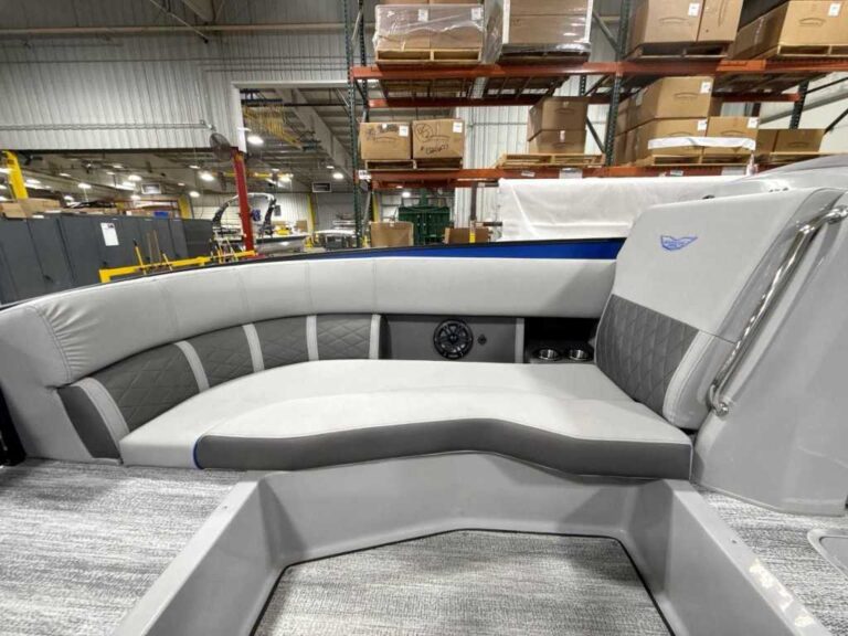 2026 Bennington 23LTFB - Blackout US-ETWS9046J526 [photo 7]